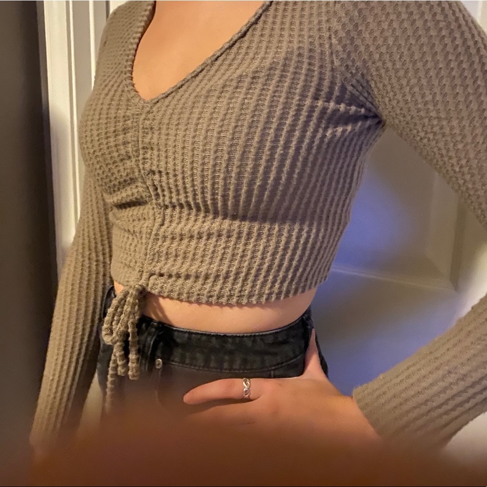long sleeve crop top